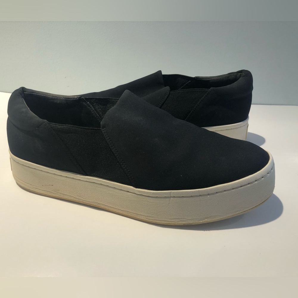 Vince 8 ladies black slip on sneakers